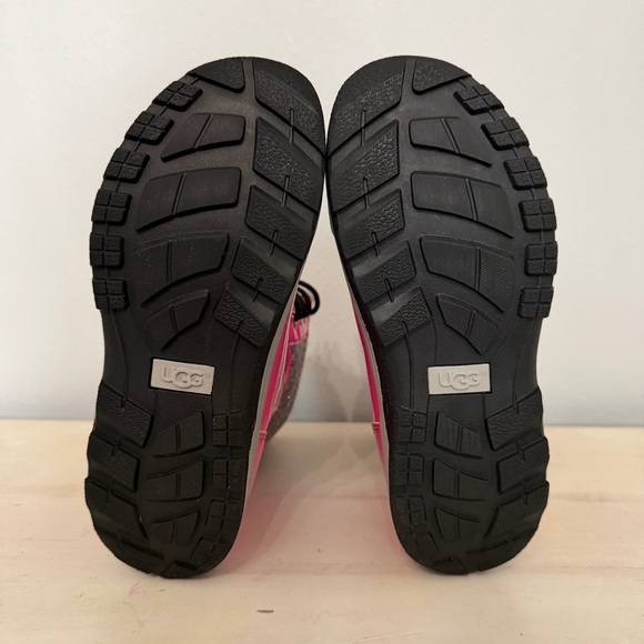 UGG Pink/Grey Patent Leather Bute ll Winter Boots Size 3 - Picture 8 of 9